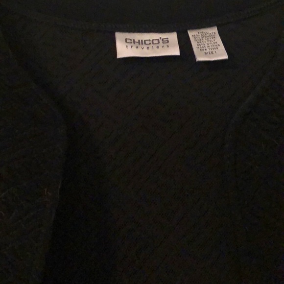 Chico’s size 1 (sz8) quilted jacket open with long sleeves. - Picture 5 of 5